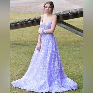 Sherri Hill lilac prom dress
